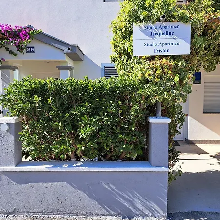 Tristan Апартаменты *